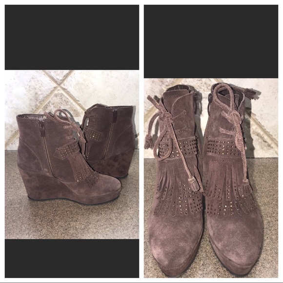 NWOT Volatile Brown Suede Fringe Wedge Platform Boots - Picture 2 of 12